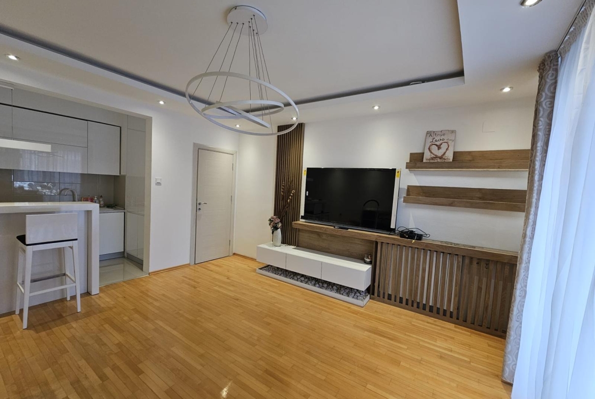 46ddebb1 ae60 4c7e ad6d c29571ed2f9e