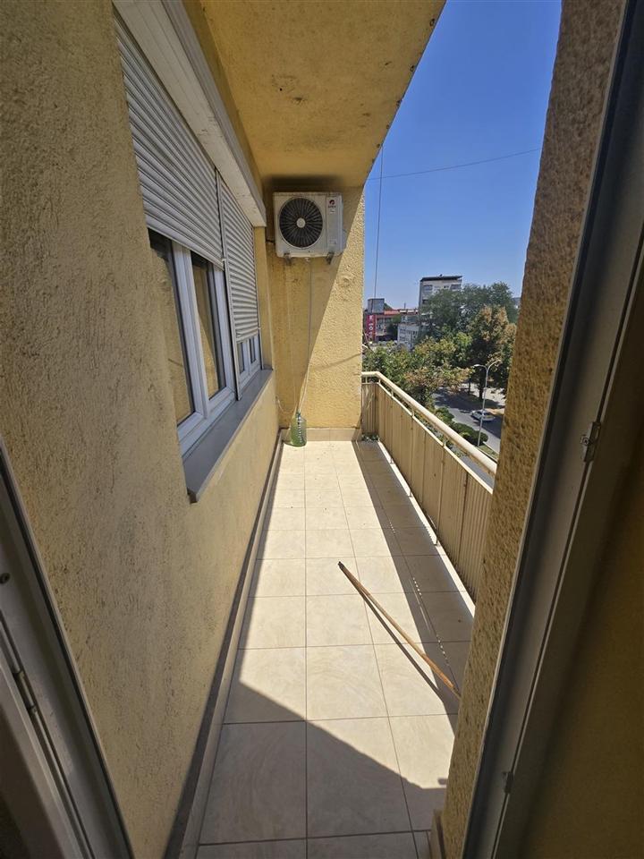 stan-vo-gradski-ѕid-vo-blizina-na-makpetrol-direkcziјa (6) Stan vo gradski ѕid vo blizina na makpetrol direkcziјa (6)