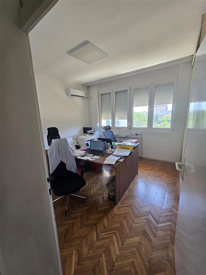 stan-vo-gradski-ѕid-vo-blizina-na-makpetrol-direkcziјa (8) Stan vo gradski ѕid vo blizina na makpetrol direkcziјa (8)