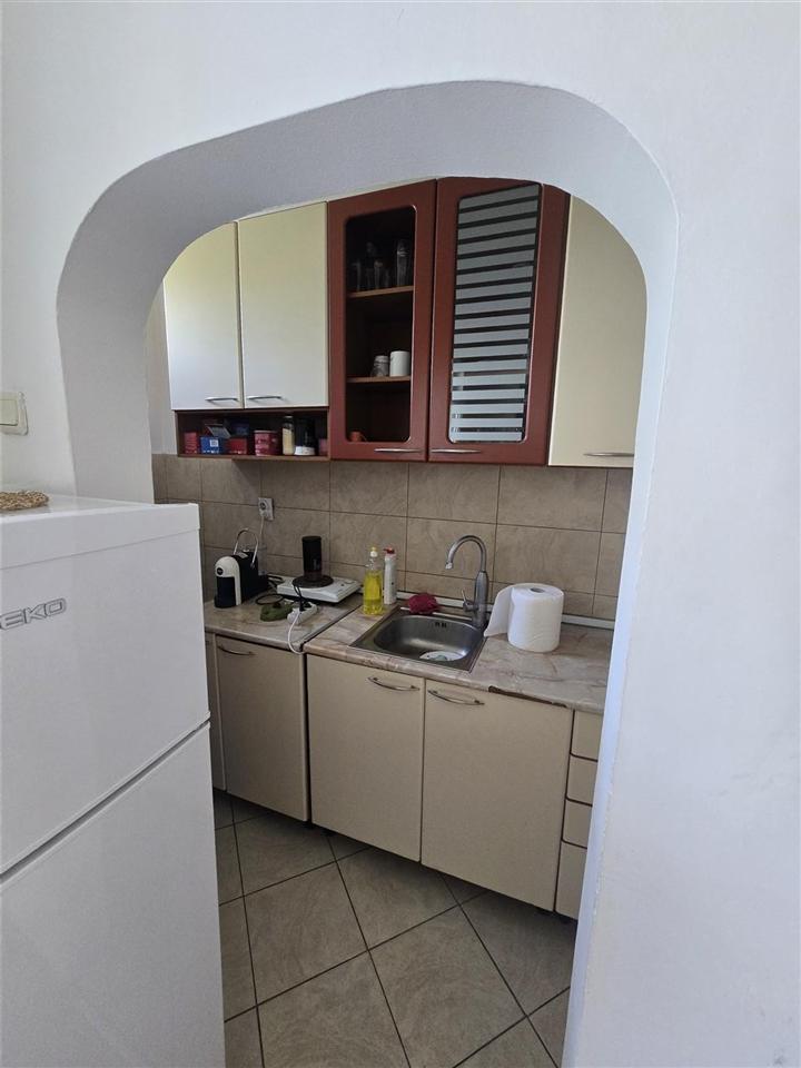 stan-vo-gradski-ѕid-vo-blizina-na-makpetrol-direkcziјa (2) Stan vo gradski ѕid vo blizina na makpetrol direkcziјa (2)