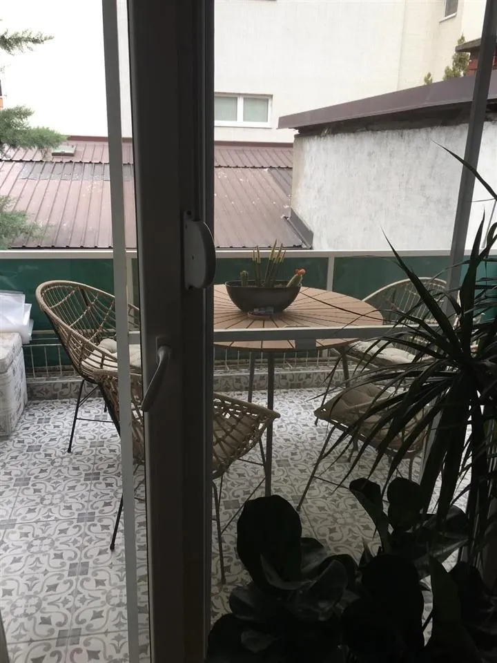 se-prodava-chetirisoben-renoviran-stan-vo-czentar-skopјe (3) Se prodava chetirisoben renoviran stan vo czentar skopјe (3)