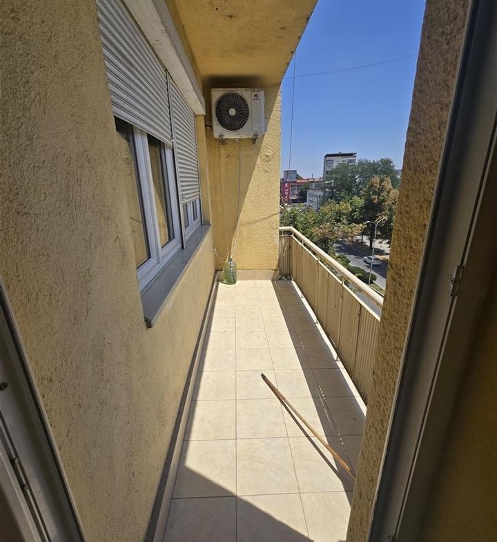 Stan vo gradski ѕid vo blizina na makpetrol direkcziјa (6)