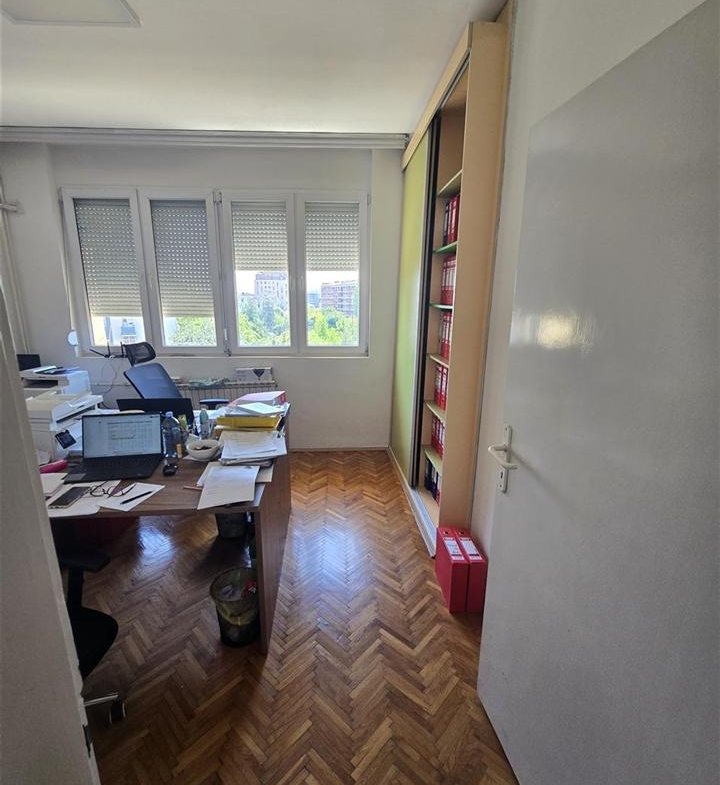 Stan vo gradski ѕid vo blizina na makpetrol direkcziјa (7)