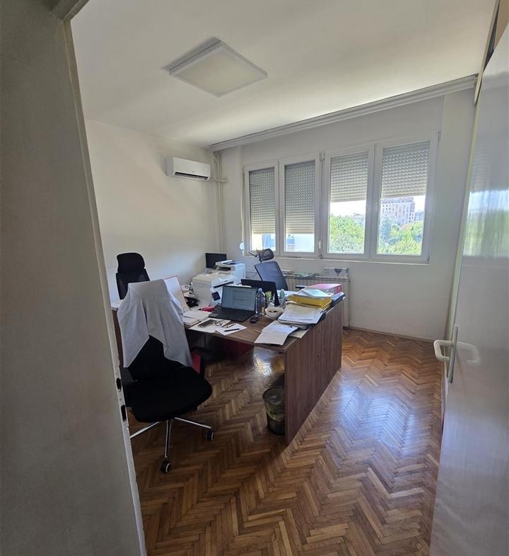 Stan vo gradski ѕid vo blizina na makpetrol direkcziјa (8)