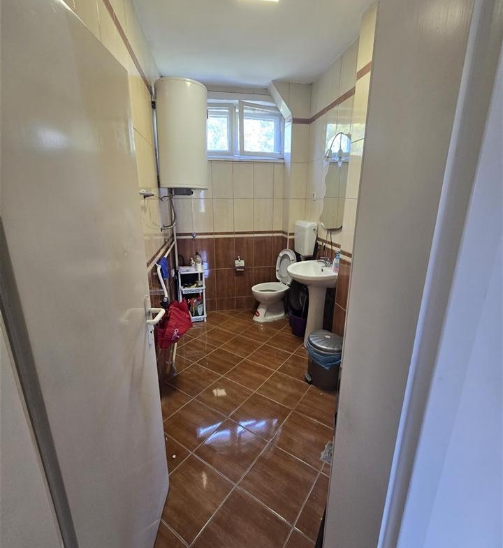 Stan vo gradski ѕid vo blizina na makpetrol direkcziјa (9)