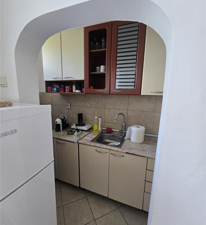 Stan vo gradski ѕid vo blizina na makpetrol direkcziјa (2)