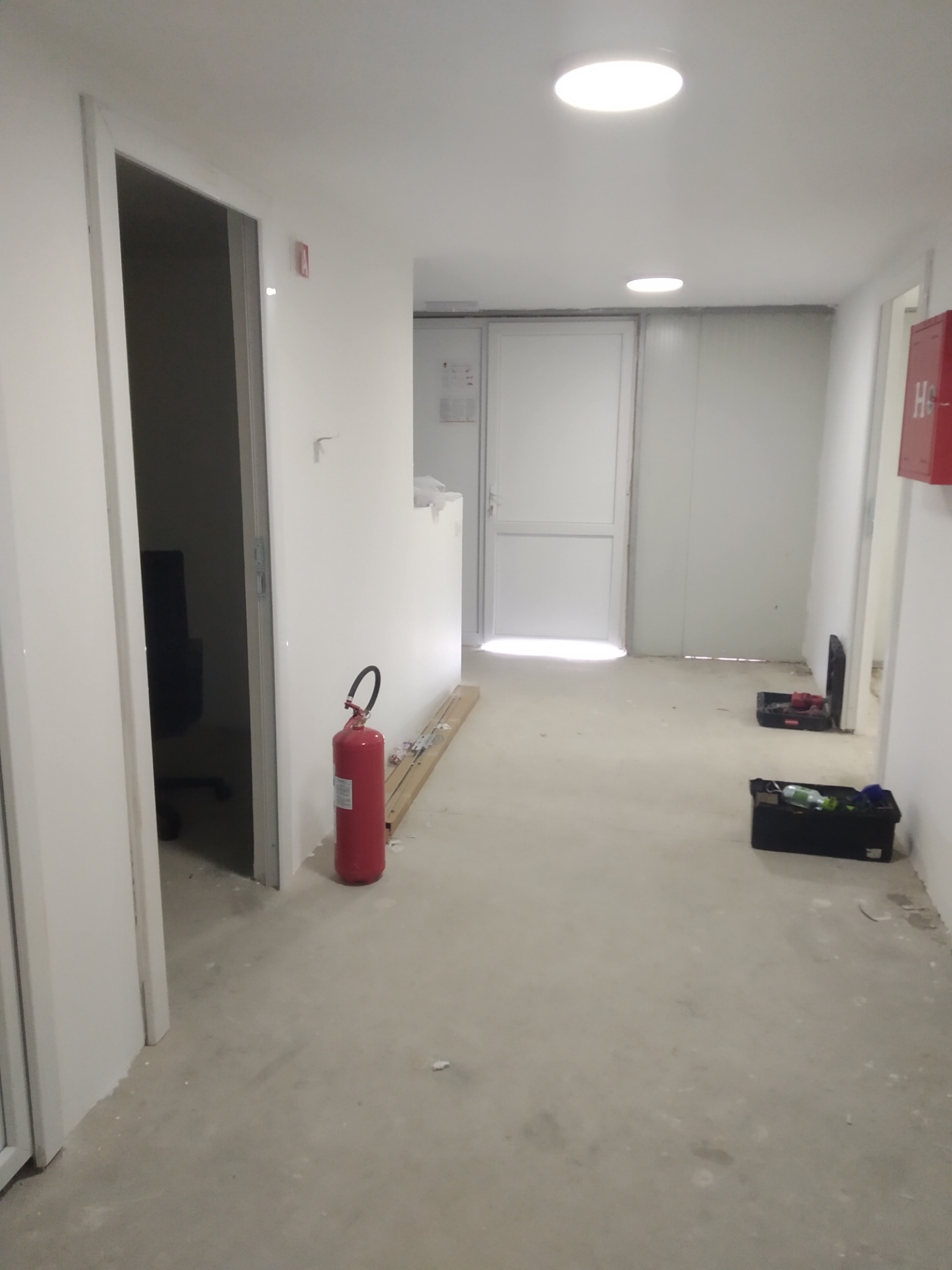 4 corridor