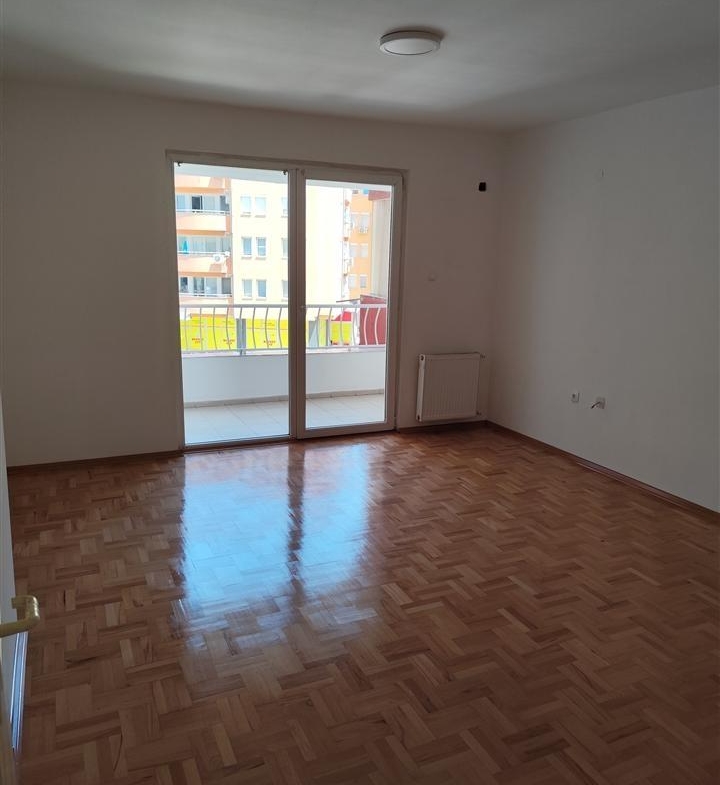 Prodavam stan vo kisela voda 45m2