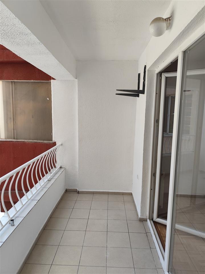 Prodavam stan vo kisela voda 45m2 (2)