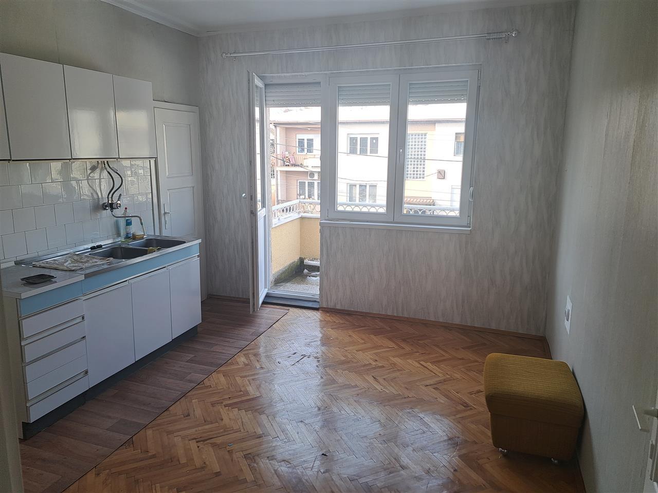 se-prodava-stan-vo-crnice Se prodava stan vo crnice