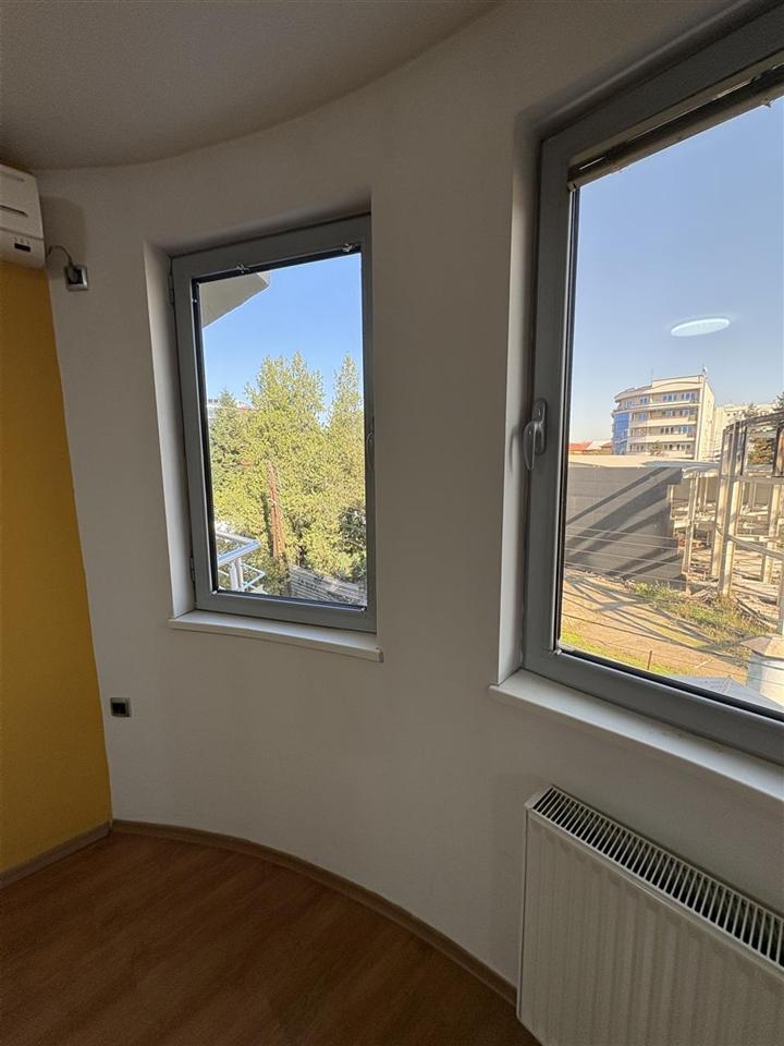 se-prodava-stan-kaј-univerzalna-sala (1) Se prodava stan kaј univerzalna sala (1)