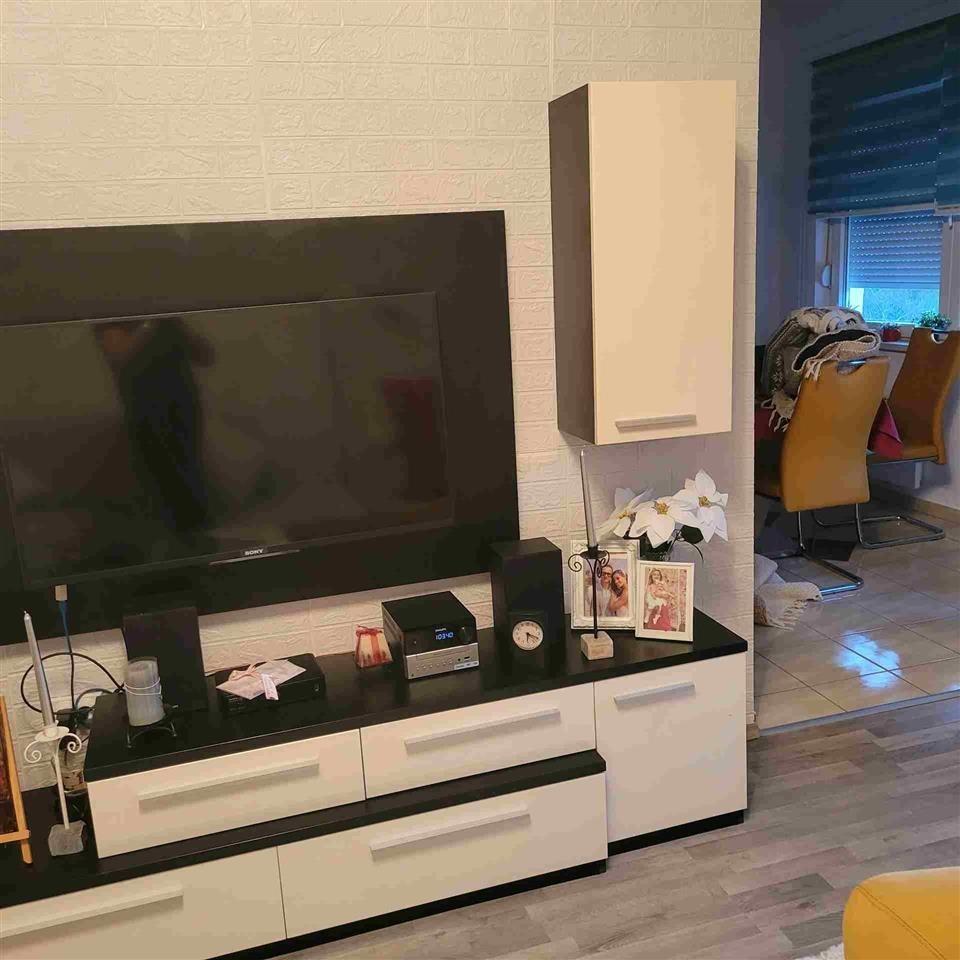 trosoben-stan-od-64-17m2-vo-kapistec (1) Trosoben stan od 64 17m2 vo kapistec (1)