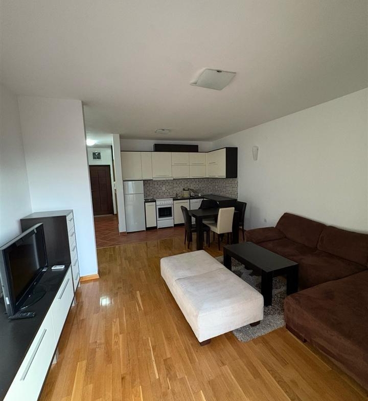 Ekskluziven stan od 53m2 na vodno